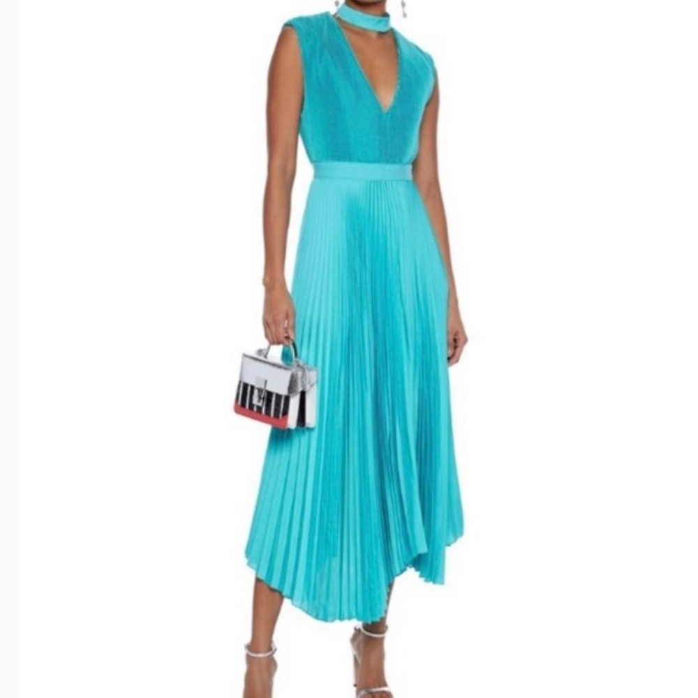 NWT Alice and Olivia Joleen Satin Dress in size 8.